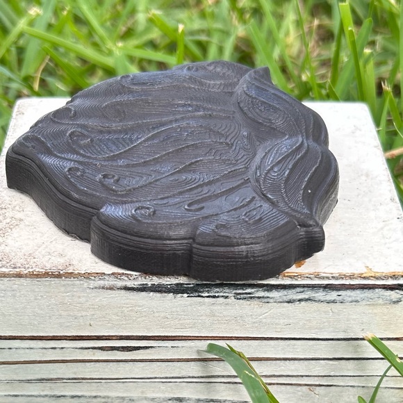 Beard Novelty Smoked Oud & Amber Handmade Goat’s Milk Soap - Picture 4 of 4